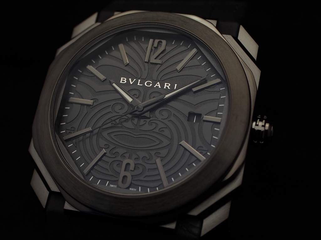 ブルガリとニュージーランドラグビーのコラボモデル「オクト オールブラックス」-BVLGARI（取扱い終了） -PC120390