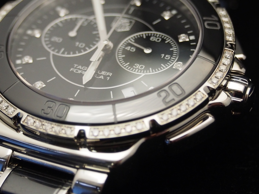 女性で大き目の時計を探している方はこちら！！タグ・ホイヤー「フォーミュラ1 ダイヤモンド クロノグラフ」-TAG Heuer -P4072511
