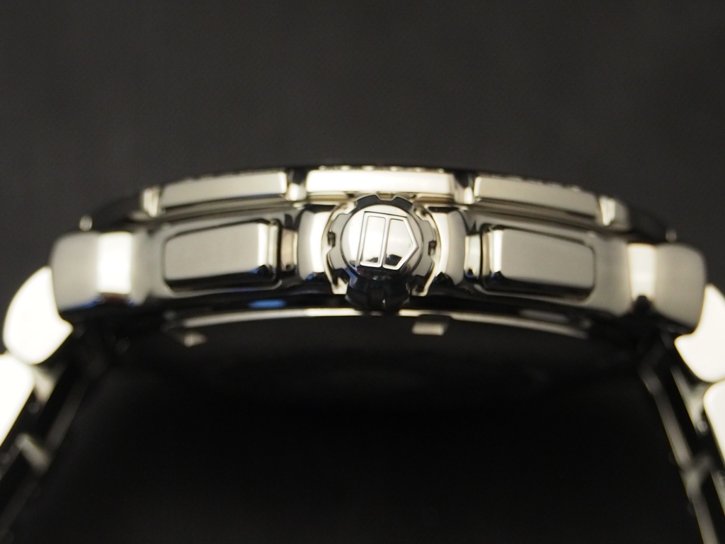 女性で大き目の時計を探している方はこちら！！タグ・ホイヤー「フォーミュラ1 ダイヤモンド クロノグラフ」-TAG Heuer -P4072517