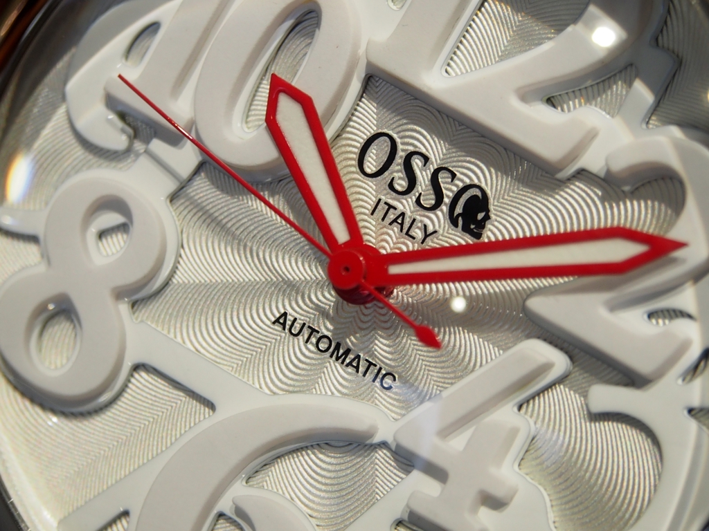存在感のあるおしゃれ時計「オッソ イタリィ ヴィゴローソ」-OSSO ITALY -P6280701