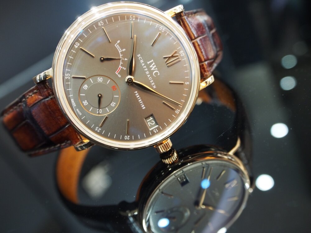見た目も機能も文句なし！！シンプルなのに魅力的なデザイン！IWC 
