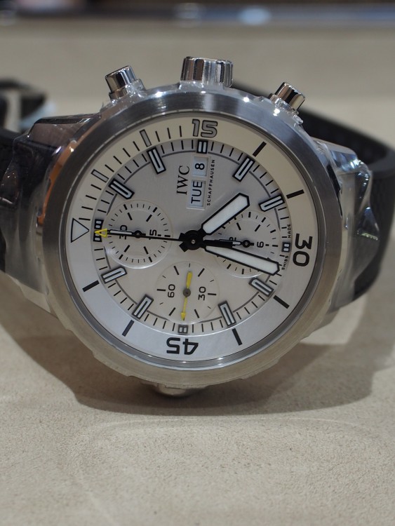 IWCの人気ダイバーズモデル入荷！アクアタイマークロノグラフIW376801-IWC -P5240460