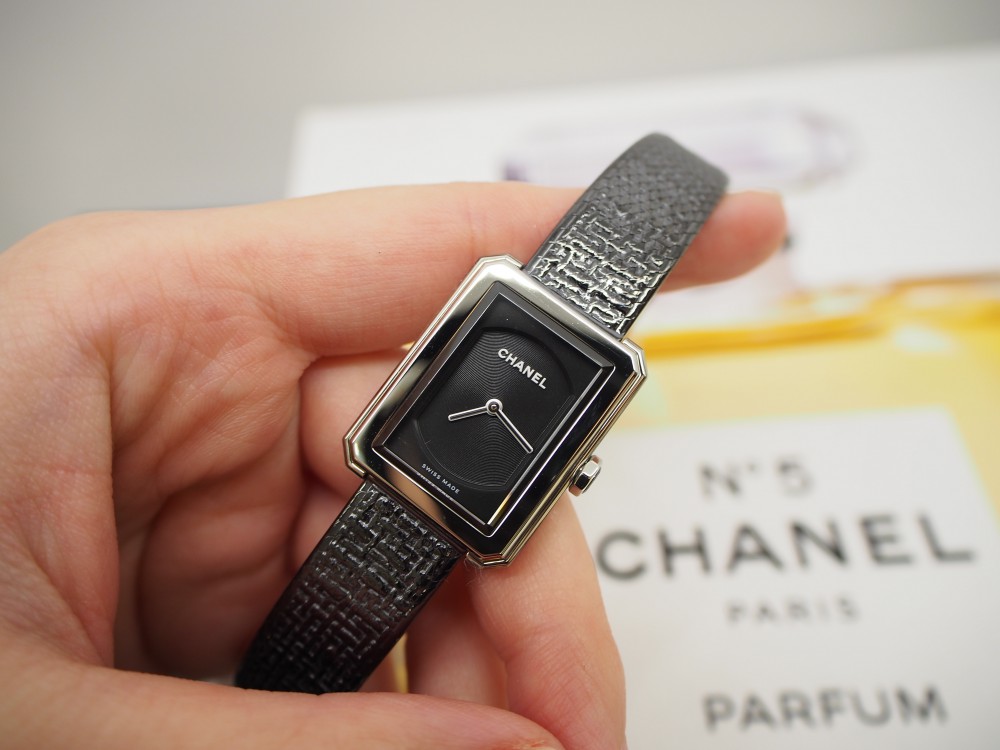 時代や年齢問わず使い続けられるオシャレなレディースウォッチ！CHANEL「ボーイフレンド　ツイード」H5317