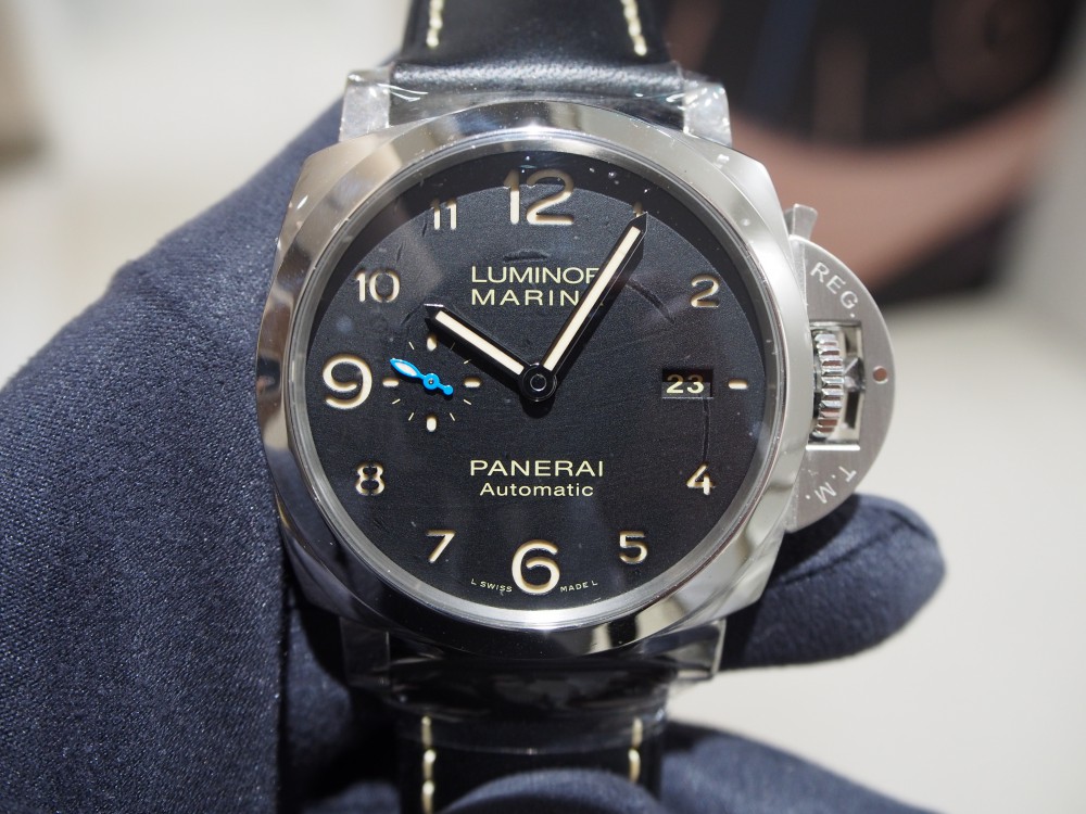 風格漂う「THE 軍用時計」ルミノール 1950 GMT チェラミカ-PANERAI -PA180310