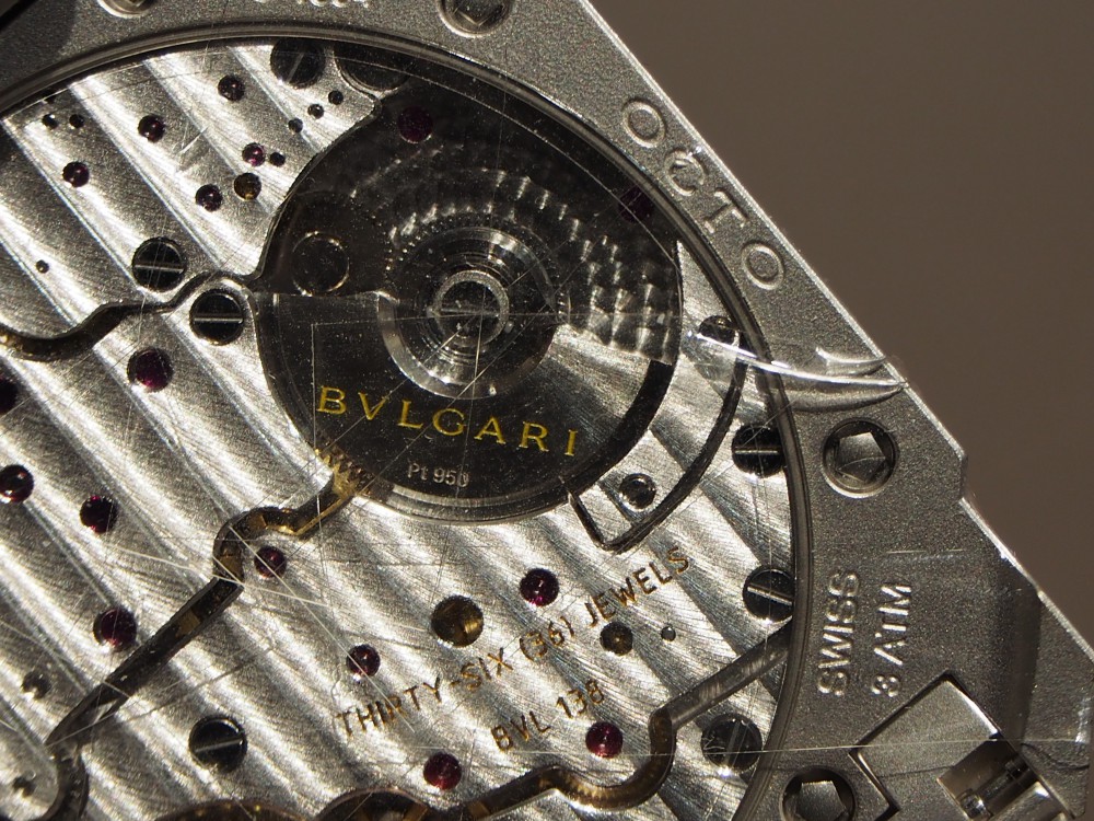 世界最薄自動巻き腕時計のステンレスモデル「オクト フィニッシモ」-BVLGARI -PC100455