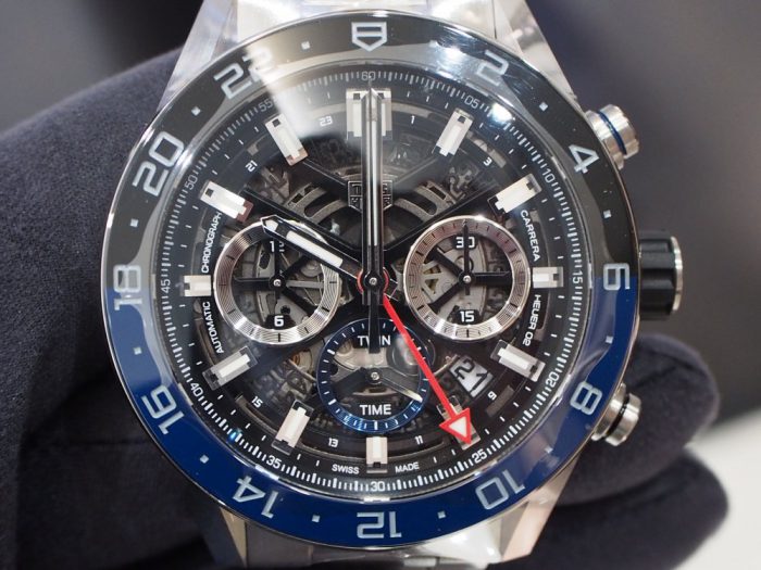 GMT機能をご存知ですか？タグ・ホイヤー「カレラ ホイヤー02 GMT ＆ フォーミュラ1 キャリバー7 GMT」-TAG Heuer スタッフのつぶやき -P1280529-700x525