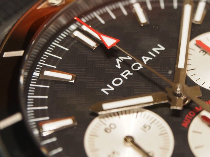 本格機械式時計ブランドの上質なラバーベルト「ノルケイン アドベンチャー スポーツ クロノ オート」-NORQAIN -P5190283-700x525