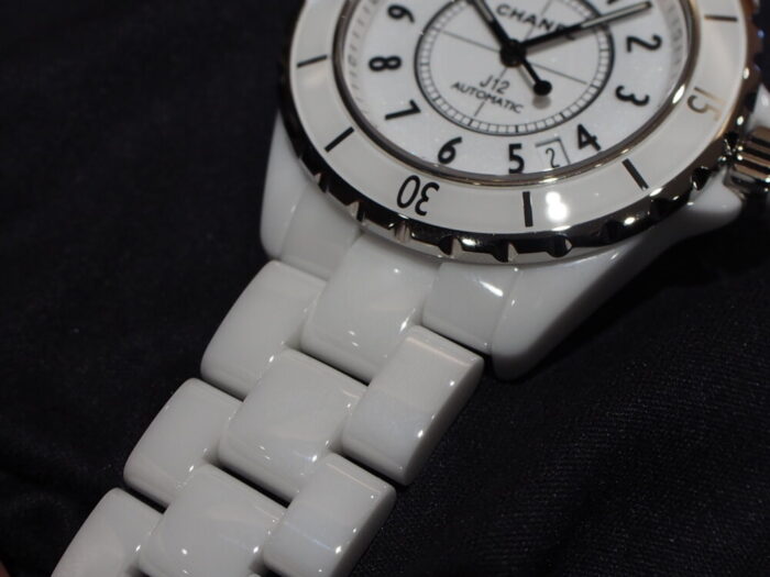 白い時計をお探しなら絶対おすすめしたい、シャネル「J12」-CHANEL スタッフのつぶやき -P5240299-700x525