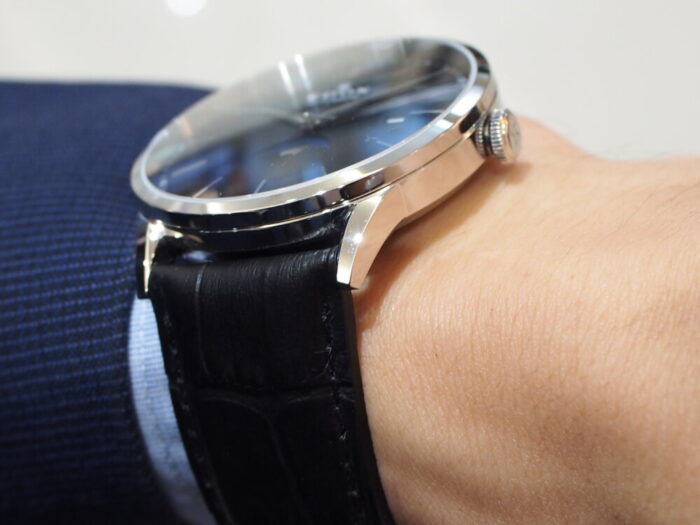 秋と言えばお月様。ムーンフェイズの機械式腕時計「EDOX レ・ヴォベール ラ・グランデ・ルネ オートマチック」-EDOX -PA130034-700x525