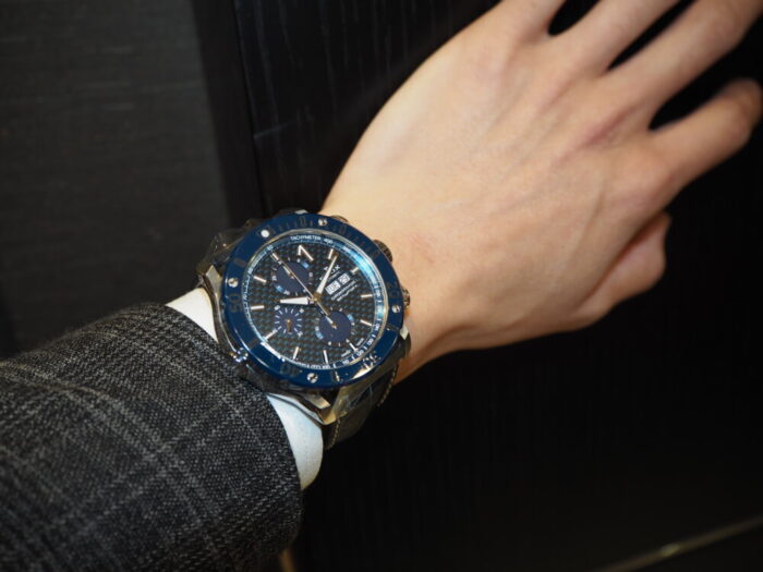 EDOX クロノオフショア1 自動巻き クロノグラフ レザーベルト