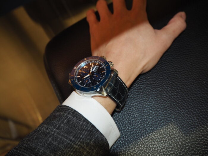 EDOX クロノオフショア1 自動巻き クロノグラフ レザーベルト