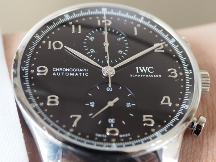初めての高級時計を選ぶポイントは”自分らしさ” / IWC ポルトギーゼクロノグラフ-IWC -P3120029-700x525