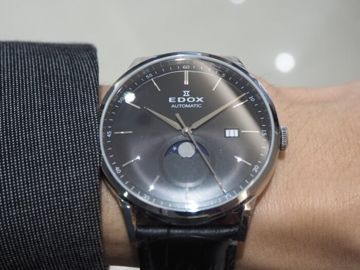 【EDOX】シンプルエレガントなエドックスの時計「レ・ヴォベール ラ・グランデ・ルネ オートマチック」-EDOX -P8270066-700x525