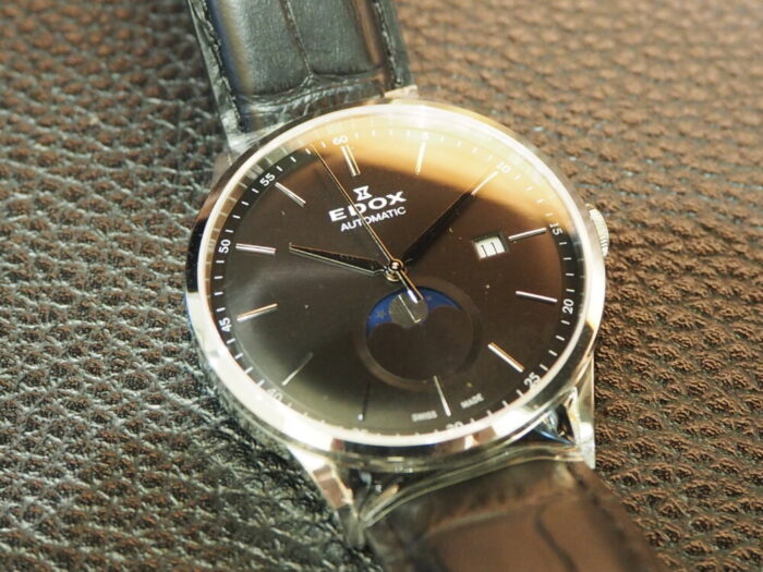 【EDOX】シンプルエレガントなエドックスの時計「レ・ヴォベール ラ・グランデ・ルネ オートマチック」-EDOX -P8270067-700x525