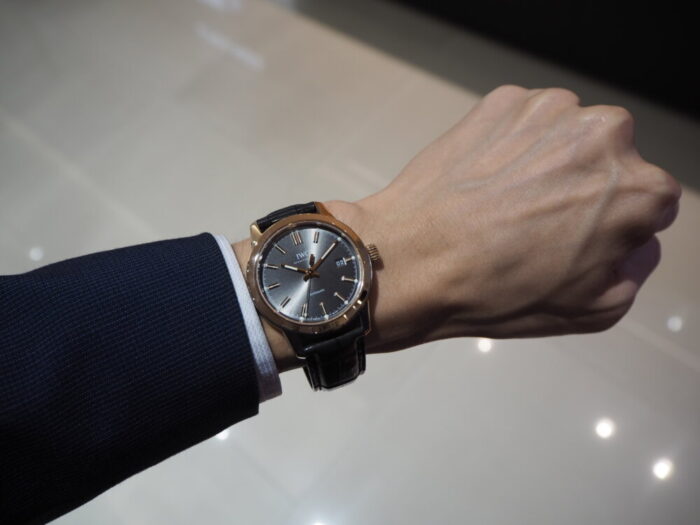 【IWC】金価格高騰中。真の価値のある時計は金無垢。「インヂュニア・オートマティック 」-IWC -P8310104-700x525