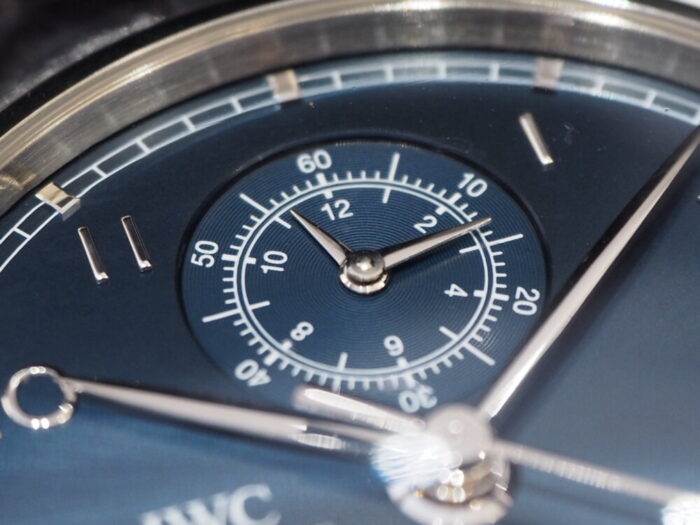 【IWC】ハイスペックなブルー文字盤の時計「ポルトギーゼ クロノグラフ クラシック」-IWC -P9150341-700x525