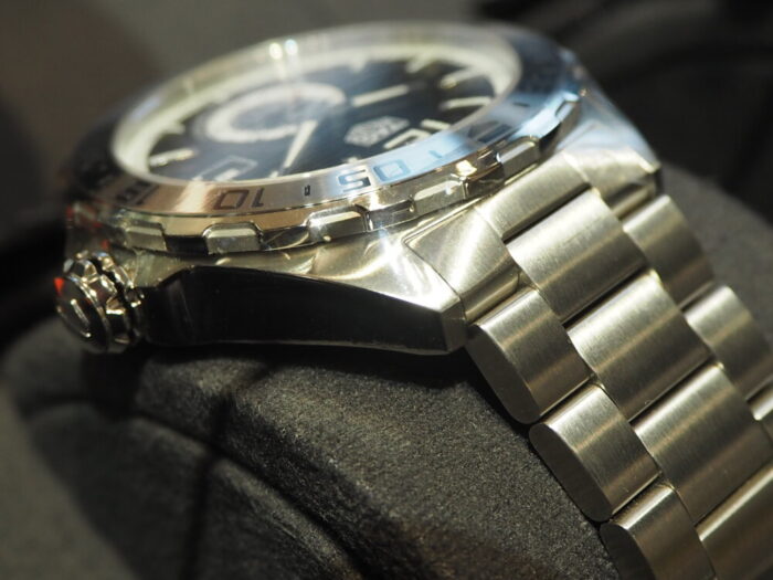 【タグ・ホイヤー】ムリなく高級時計を買う方法「フォーミュラ1 キャリバー6」-TAG Heuer -PA080710-700x525