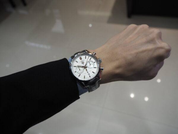 【タグ・ホイヤー】スポーティーでエレガントな新作の時計「カレラ キャリバー ホイヤー02 クロノグラフ」-TAG Heuer -PB230587-600x450