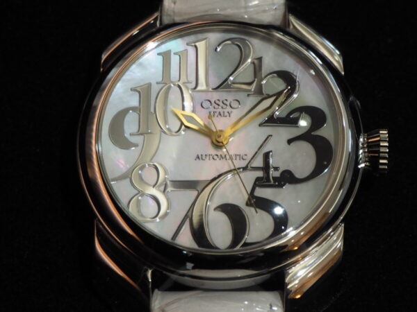 女性へのクリスマスプレゼントにおススメの時計「オッソ イタリィ アンジェラ」-OSSO ITALY -PC231030-600x450