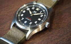 この時計にはテキスタイルストラップがよく映える！IWC「パイロット・ウォッチ・オートマティック・スピットファイア」