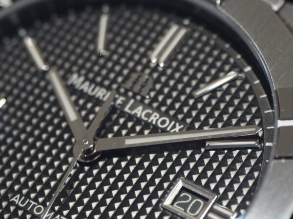 【モーリスラクロア】さりげなく高級時計を…「アイコン オートマティック」-MAURICE LACROIX -P4022601-600x450
