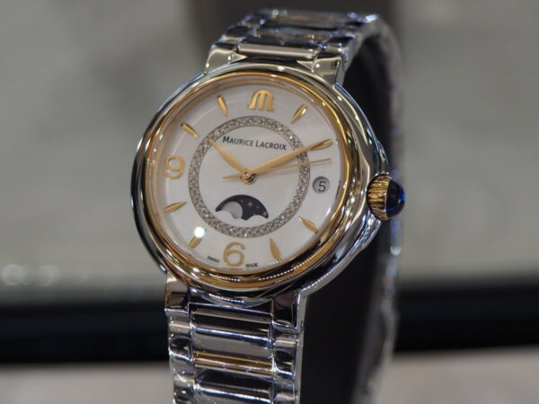 【モーリスラクロア】さりげなく上品な高級時計を…「フィアバ ムーンフェイズ」-MAURICE LACROIX -P4293001-600x450