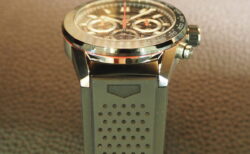 夏にふさわしいラバーベルト×スケルトン時計「カレラ キャリバー ホイヤー02 クロノグラフ」