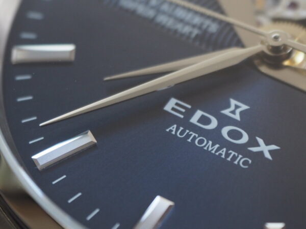 【EDOX】文字盤からムーブメントを鑑賞できる、大人エレガンス時計。-EDOX -P5310395-600x450