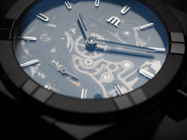 【モーリスラクロア】コレクションの中にスケルトンのお時計を「アイコン オートマティック スケルトン ブラック」-MAURICE LACROIX -P6140643-600x450