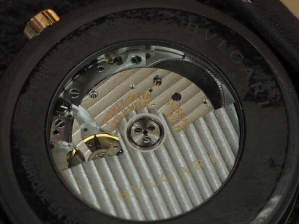 ブロンズを使用したスタイリッシュな時計「ブルガリブルガリソロテンポ」-BVLGARI（取扱い終了） -P6170734-600x450