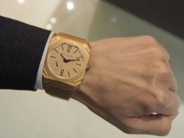 時計玄人にも自慢できる時計「ブルガリ オクト フィニッシモ」-BVLGARI（取扱い終了） -P6260277-600x450