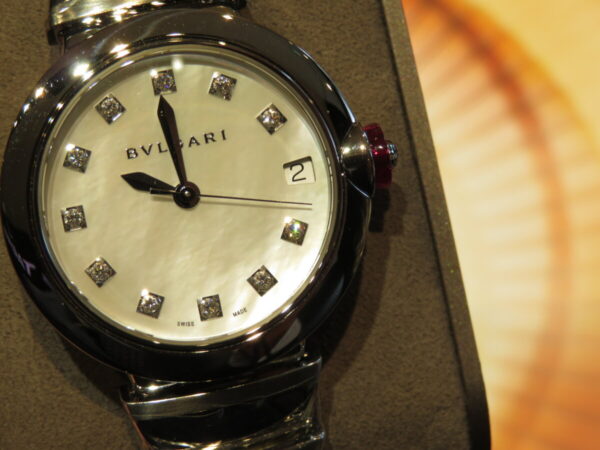 女性モデルとしては数少ない本格機械式時計…。ブルガリ「ルチェア オートマティック」-BVLGARI（取扱い終了） 鹿児島店からのお知らせ フェア・イベント情報 -IMG_1423-600x450