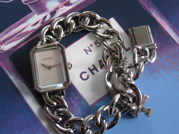 シャネルが初めて発売した腕時計といえば「プルミエール」-CHANEL -IMG_1753-600x450