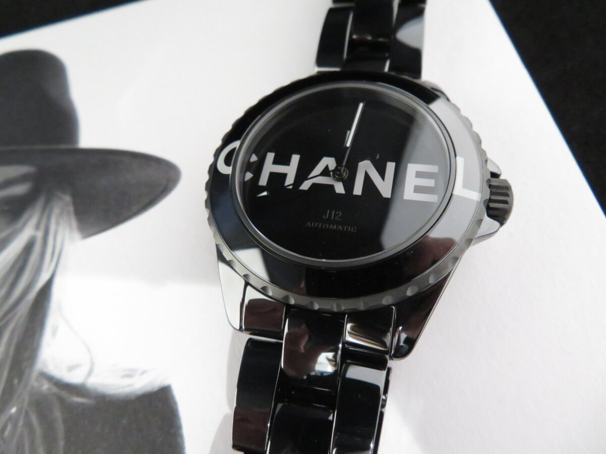 【CHANEL】2022年新作モデル入荷！ロゴマニアの流行「J12 ウォンテッド ドゥ シャネル」-CHANEL -IMG_4911