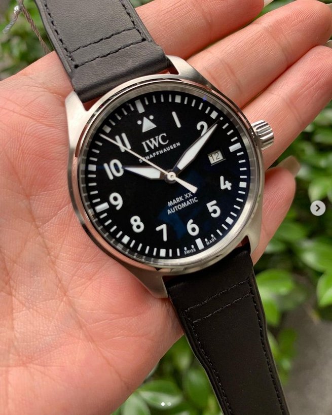 【IWC】大人気モデルがようやく入荷致しました「パイロット・ウォッチ・マークXX」-IWC -aa5d881beb4009fab8c02408cf7b156a