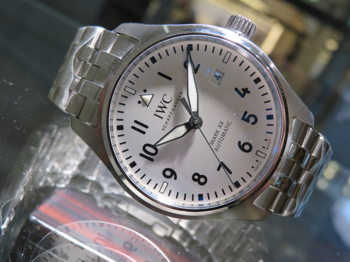 IWC 】 当店初入荷となる「パイロット・ウォッチ・マーク XX