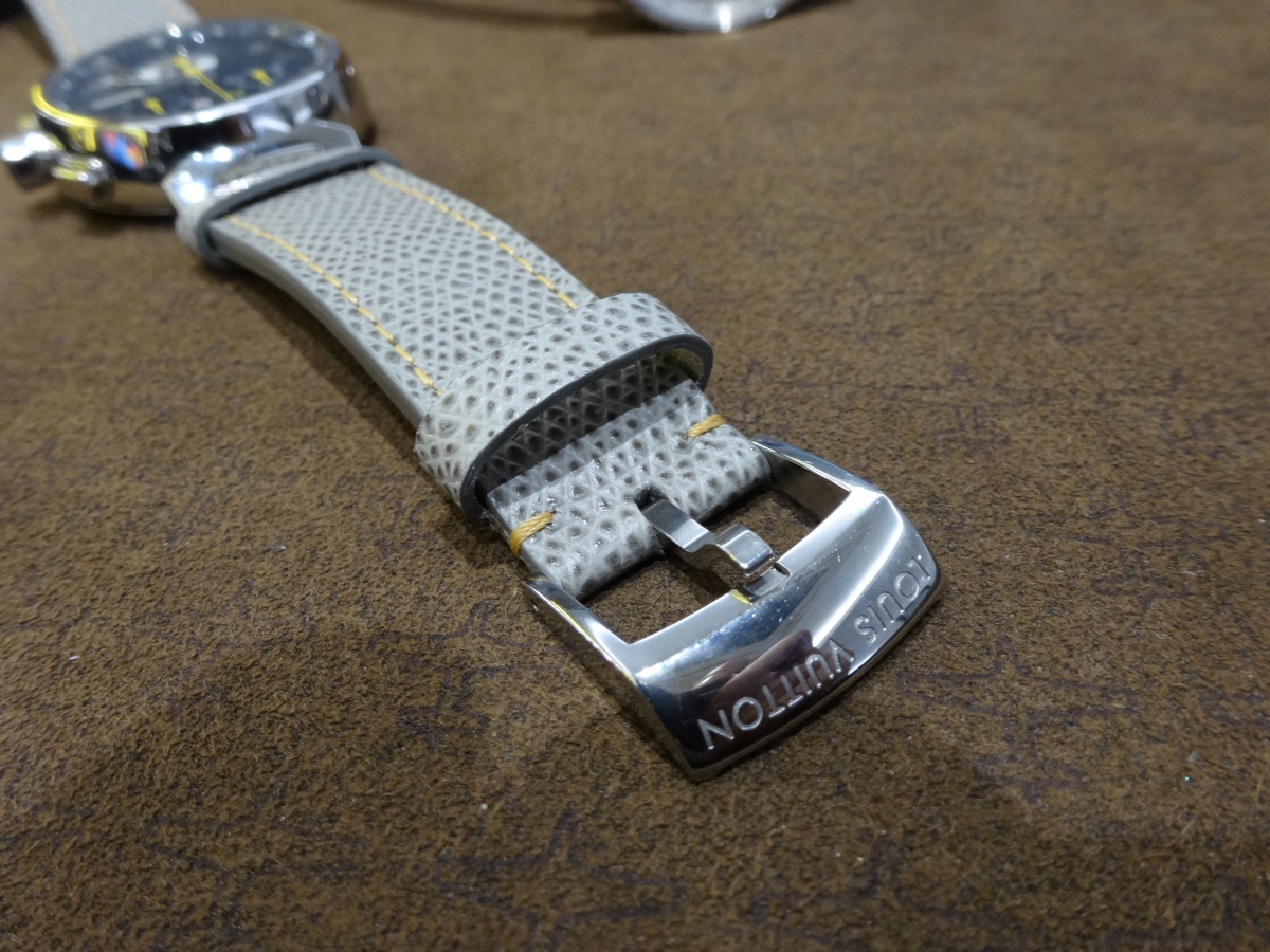 O様のルイ・ヴィトンの時計をラバーストラップから革ストラップに。。。 ｜ oomiya 京都店ブログ - 正規輸入時計専門店