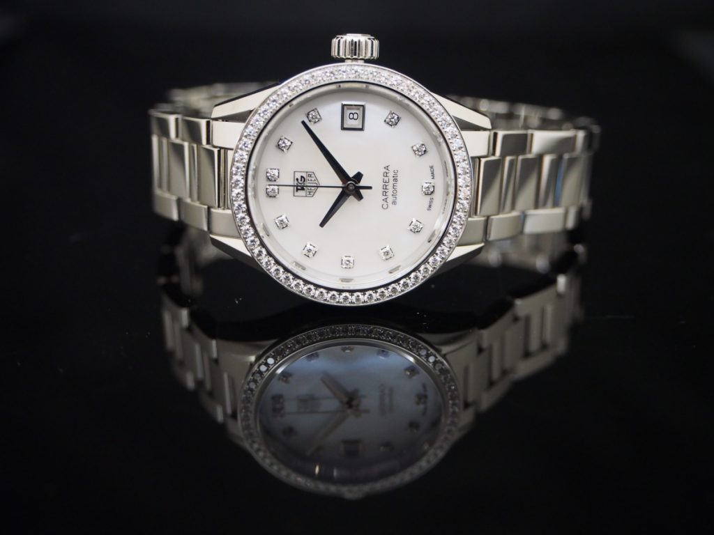 ホワイトデーのお返しにダイヤモンドが入った少し贅沢な時計/タグホイヤー・カレラ レディ ダイヤモンド-TAG Heuer -P8140117-1024x768