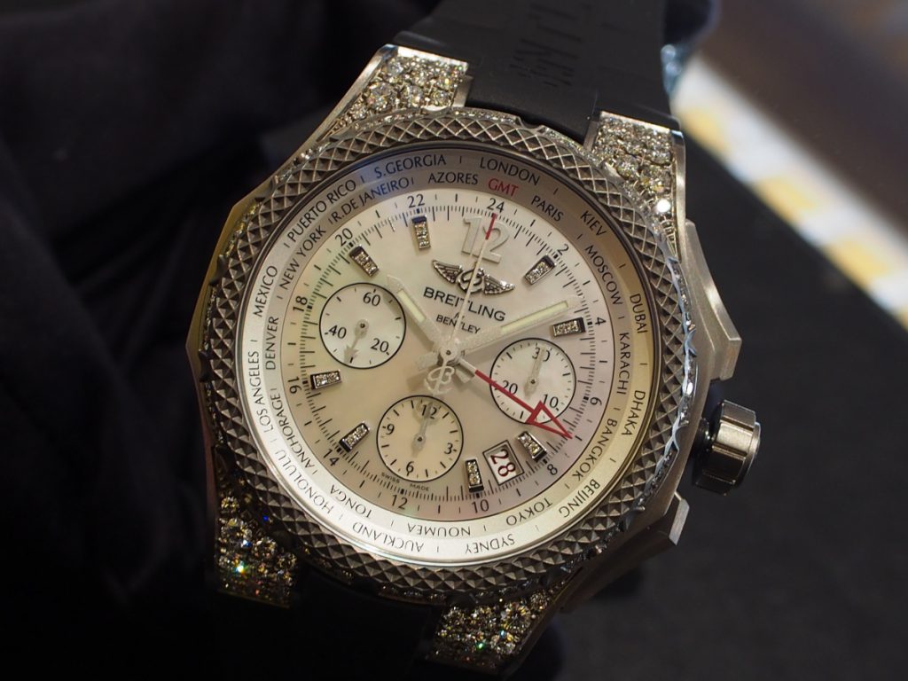 ただの”ベントレー GMT ライトボディ B04 S”ではございません！/ブライトリング-BREITLING -P8200233-1024x768