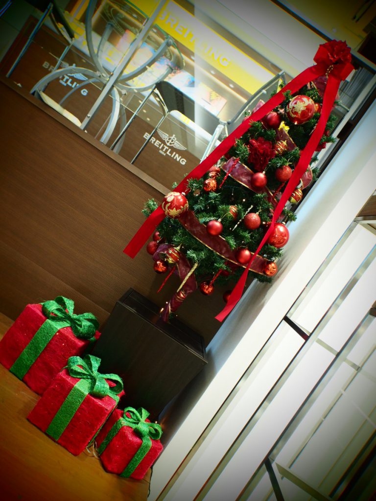 今年もクリスマスツリーを出しました☆-スタッフつぶやき -PB070358-768x1024