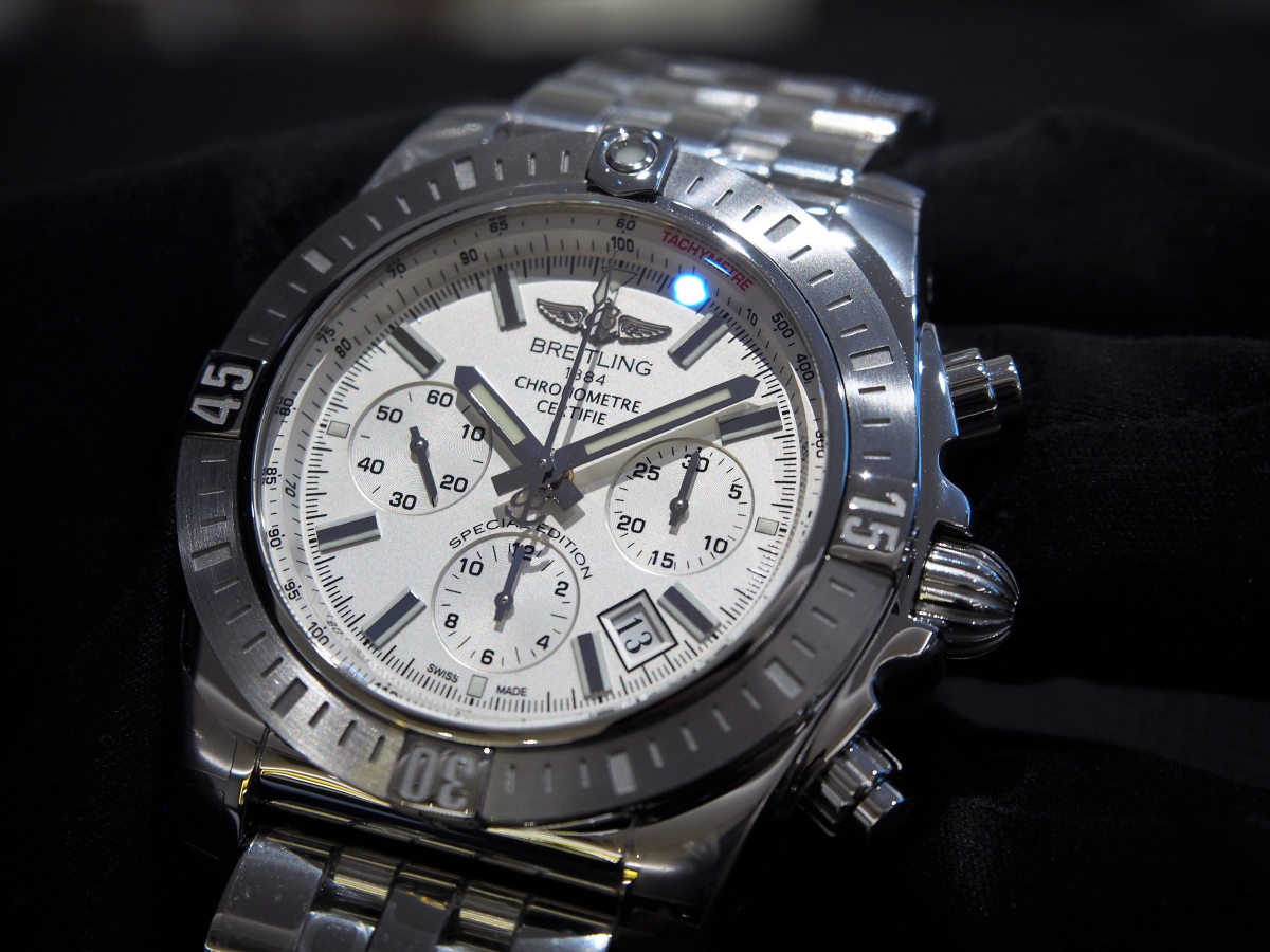 人気のクロノマット JSP(シルバー文字盤)、店頭でご覧いただけます！-BREITLING 〉BASELWORLD -P6122014