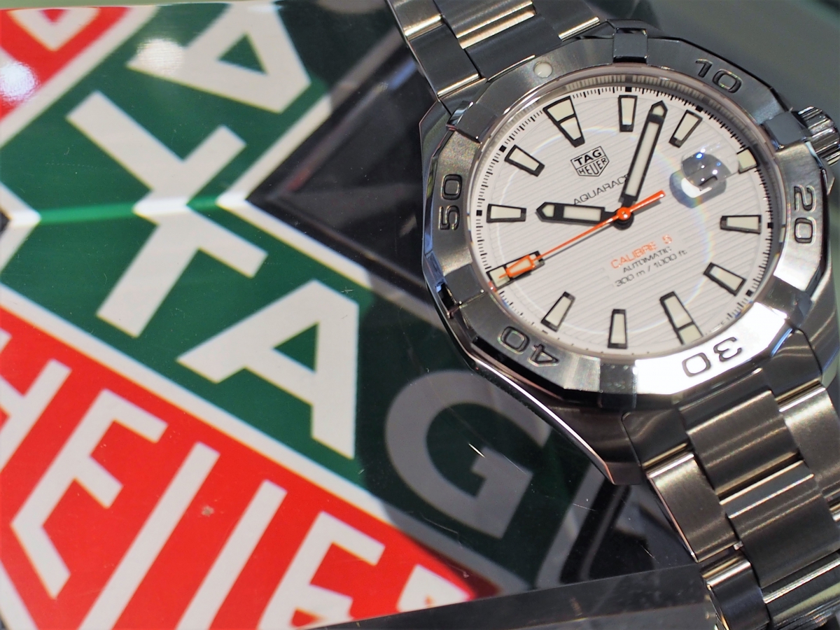 【TAG Heuer】2017年新作モデルのアクアレーサー再入荷！普段から愛用しやすいダイバーズウォッチ！