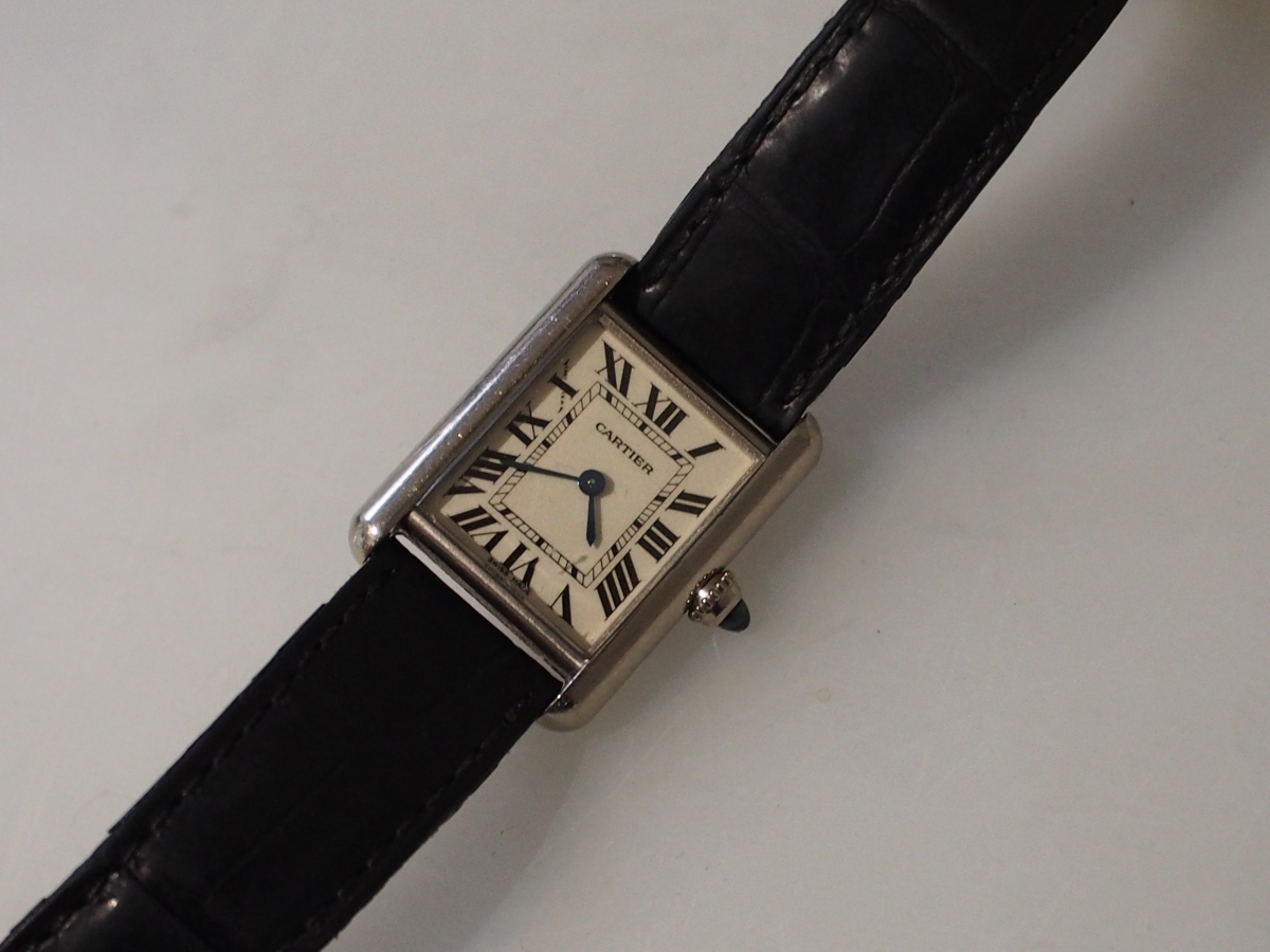 統一感のあるカラー選択で時計の魅力をひき立てる！～カルティエ×Jean Rousseau(ジャン・ルソー)～-Cartier カルティエ用 ジャン・ルソー オーダーストラップ -P8281005