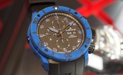 ブルーデニムのストラップがお洒落！「EDOX クロノオフショア1