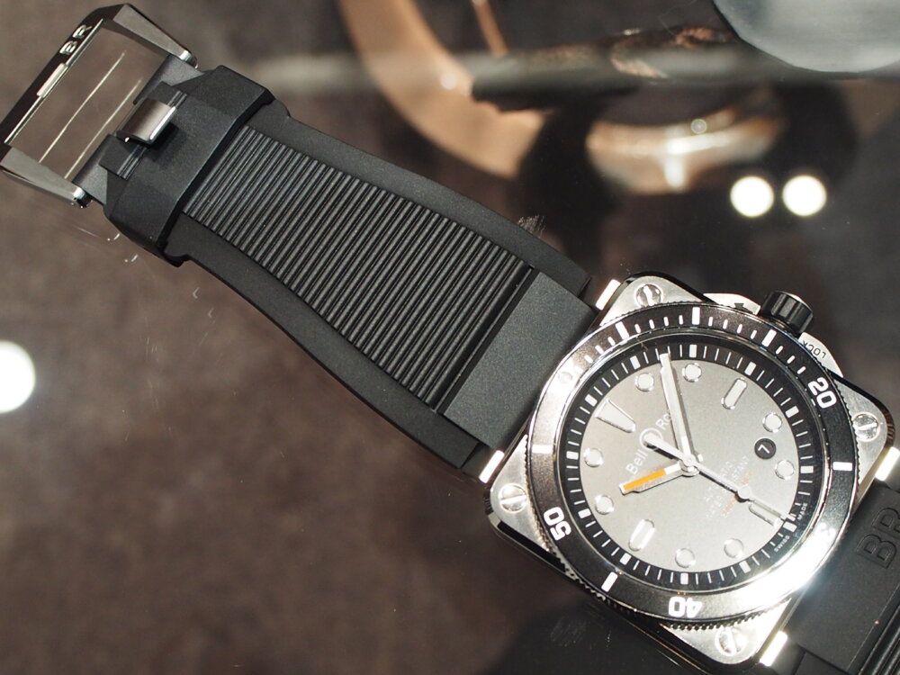 ベル＆ロス】四角い形のダイバーズウォッチ。BR 03-92 DIVER
