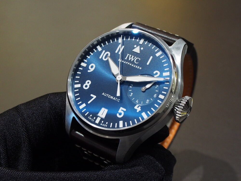 【IWC】力強さと美しさの両立！ブルー文字盤の「ビッグ・パイロット・ウォッチ」-IWC -P8050013