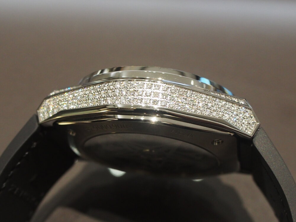 ゼニス / “332個”のダイヤモンドがセットされた煌びやかなモデルのご紹介～デファイ エル・プリメロ21～-ZENITH -P9160366