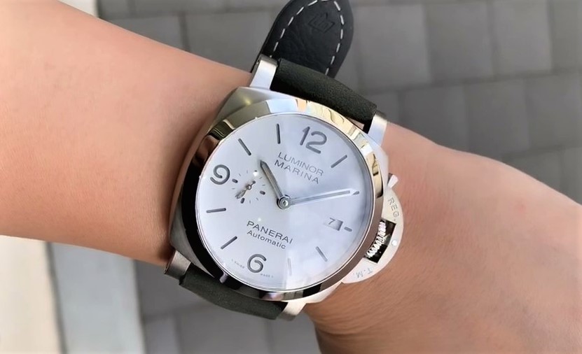 パネライ PANERAI ルミノールマリーナ PAM01314 ホワイト文字盤 SS/レザーストラップ 自動巻き メンズ 腕時計