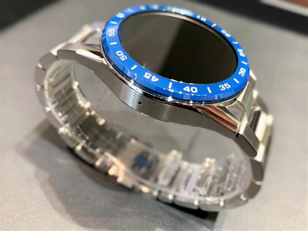 タグ・ホイヤー / LINEも知らせてくれる「コネクテッド」 人気のブルーベゼルモデルが入荷-TAG Heuer -S__44785682