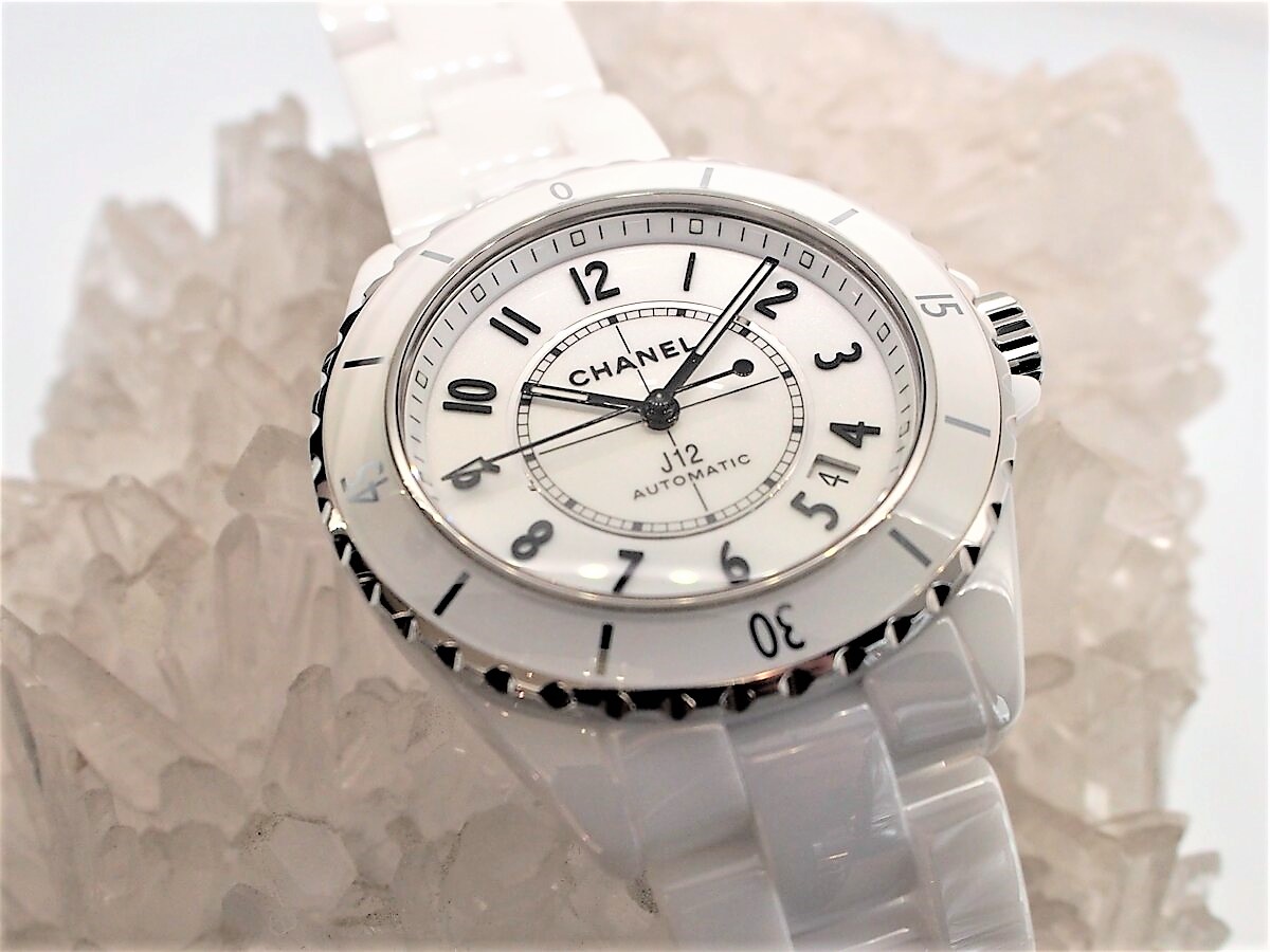 【シャネル】人気モデルの「J12 38mm」ホワイトをご紹介！-CHANEL -P7200064-2-1